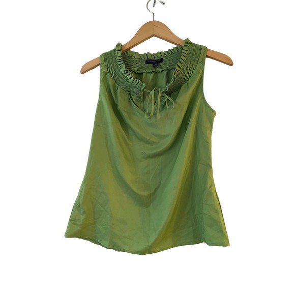 Banana Republic Sleeveless Blouse Tank Top Size S Green Smocked Keyhole Tie Neck - Picture 1 of 8